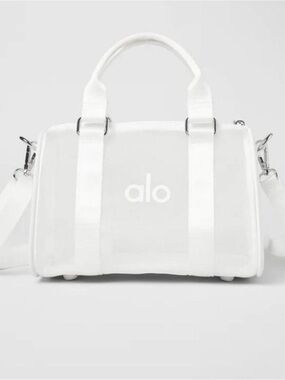 ALO Yoga | Bags | Alo Fanny Pack | Poshmark